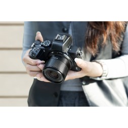 Обʼєктив TTArtisan AF 17mm f/1.8 Z для Nikon (APS-C)